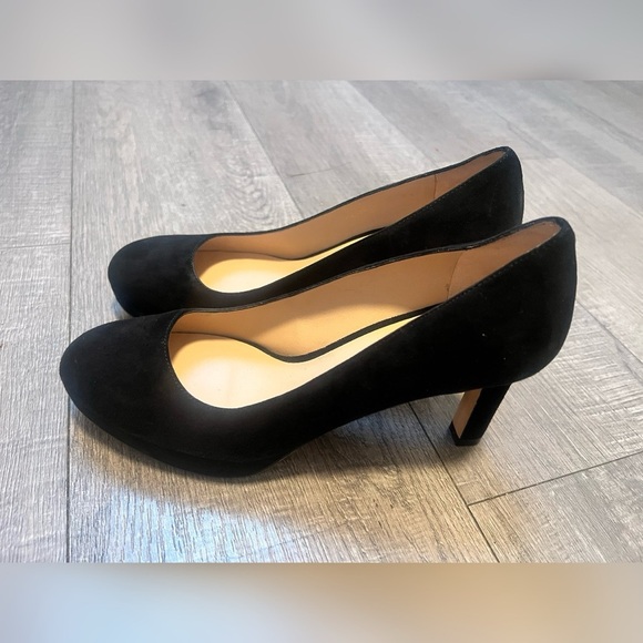 Stuart Weitzman Black Larsa Platform Pump Size 8 $595 - Picture 1 of 7